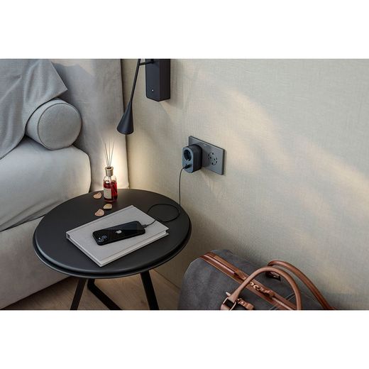 Adaptador Combi 30 W Usb A + C + 1 Toma Schuko, 16 A 250 V~, Negro