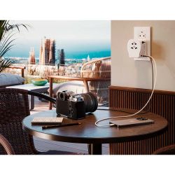 Adaptador Viaje Universal 3 Usb (1A+2C) 20 W