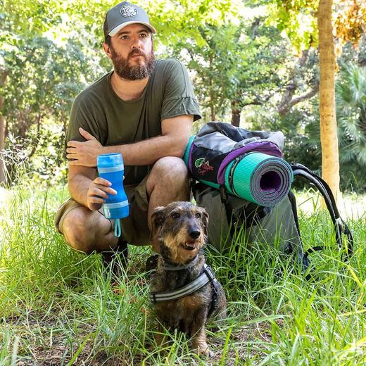 Botella Con Depósito De Agua Y Comida Para Mascotas 2 En 1