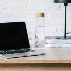 Botella De Vidrio Con Tapa De Bambú Ø8 X 26,5 Cm 1 L