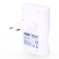Cargador De Pilas Para: 4 Pilas Aa - Aaa - 9V 220-240V 50Hz (Sin Pilas)
