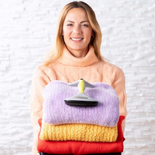 Cepillo Quitapelusas Con Accesorios 4 En 1 Blint