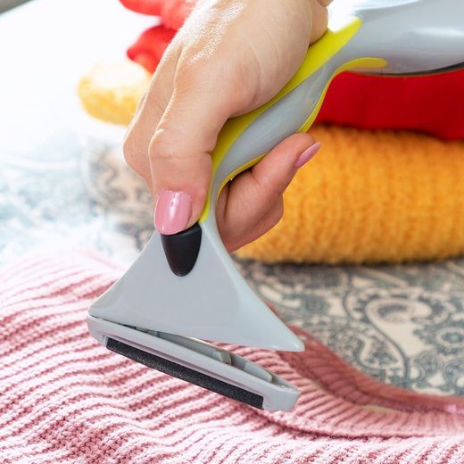 Cepillo Quitapelusas Con Accesorios 4 En 1 Blint