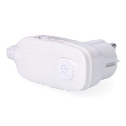 Clavija Con T/T (Schuko) + Interruptor Luminoso 16 A 250 V, Blanca, 95 X 40 X 70 Mm (Retractilado)
