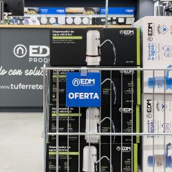 Colgador En Varilla Hasta 8 Mm Para Carteles De Grosor 2 Mm