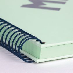 Cuaderno A4 Con Espiral Pautado 7 Mm Verde