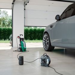 Enrollacables Con 2 Usb A, 3 Tomas 2P+Tt Schuko, 16 A, 230 V~, H05Vv-F 3 G 1,5 Mm², 5 M, Negro/Gris