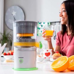 Exprimidor Recargable Automático Portátil Juisso, 13 X 13 X 24 Cm