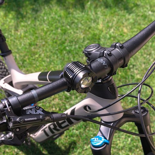 Foco Led De Aluminio Recargable 180 Lm, 50 Lm, Flash. Función Frontal / Bicicleta