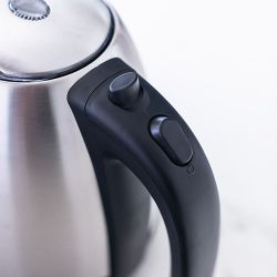 Hervidor De Agua Electrico "Kettle". 2200 W 1,7 L