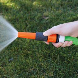 Lanza De Riego Regulable Con Conexión Rápida