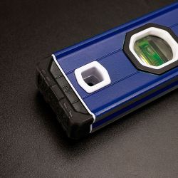 Nivel De Burbuja Pro Con Base Mágnetica 40 Cm