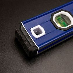 Nivel De Burbuja Pro Con Base Magnética 60 Cm