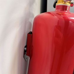 Placa Colgador Extintor Zinc Cg14 6Kgs 91242 Edm